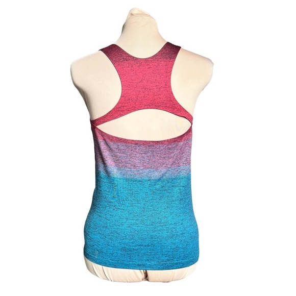 Athleta [Med-NWT] Relay - Seamless Ombré Racerback Tank - Medium Athleta NWT - Picture 4 of 9